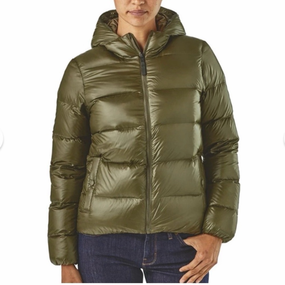 Patagonia Women's Green Puffer Jacket Raven Rocks